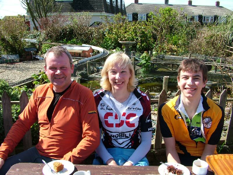 tea cakes and humiliation - another average day out with the Falmouth Wheelers